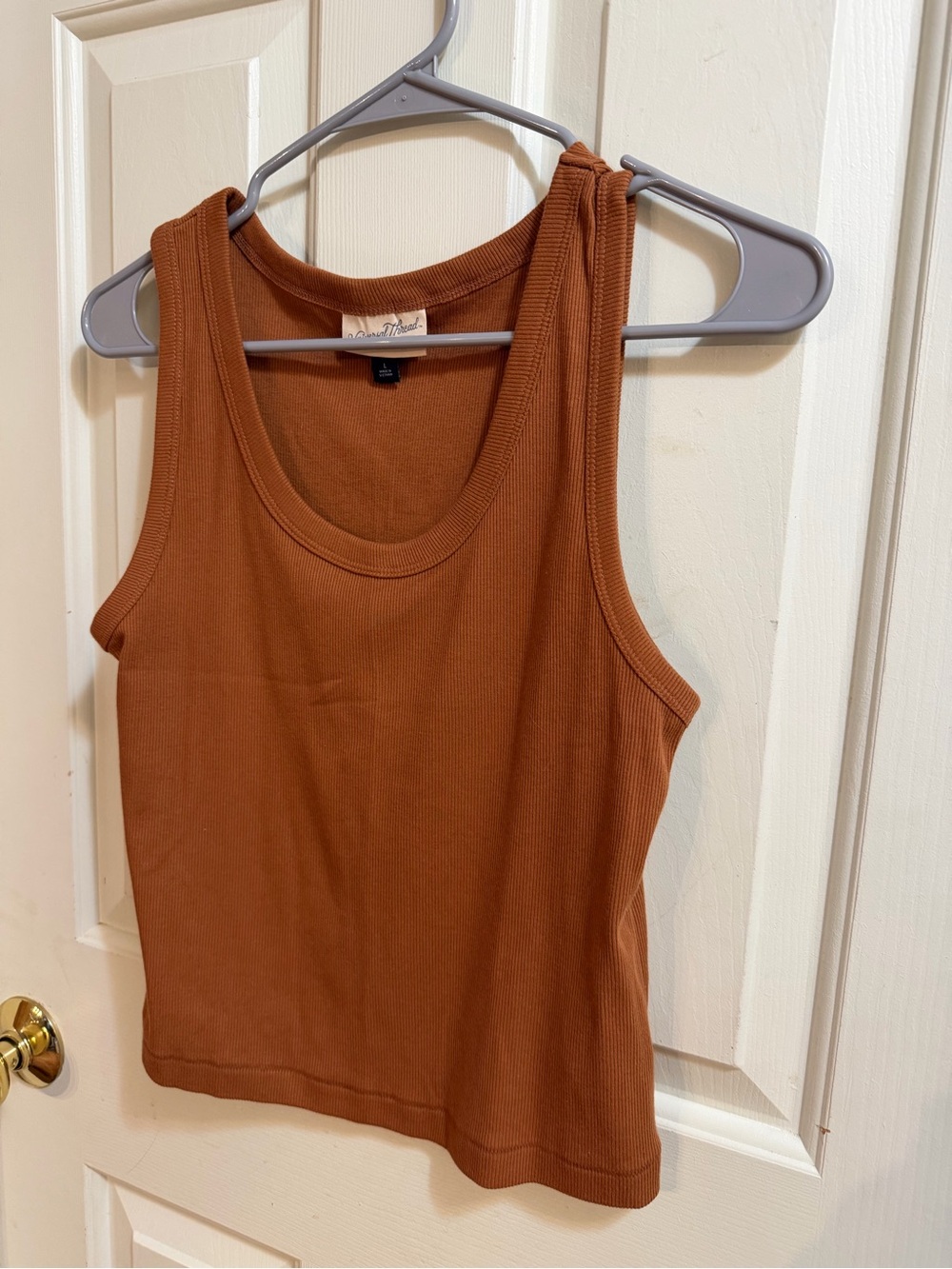 Universal Thread Cropped Tank - Picture 2 of 5